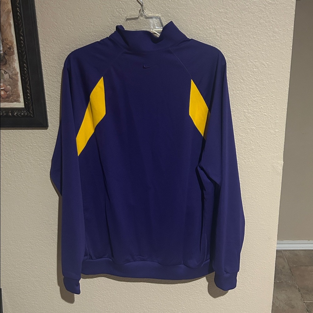 Men Nike Kobe NWT Size L Purple Yellow Full Zip Track Jacket Athletic Basketball - Picture 3 of 4